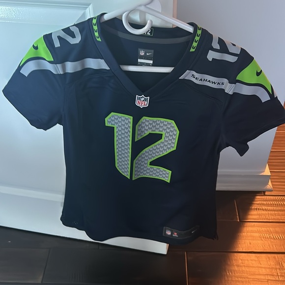 Women’s small Seattle Seahawks #12 jersey - Picture 4 of 4